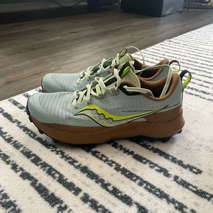 Saucony Peregrine 13 trail running shoes